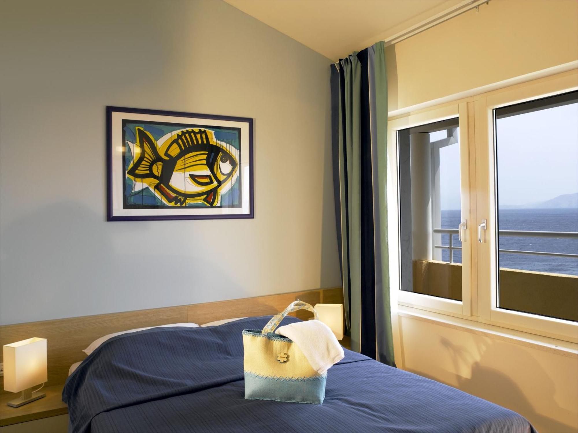 Apartments Grand Novi Vinodolski Resort Luaran gambar