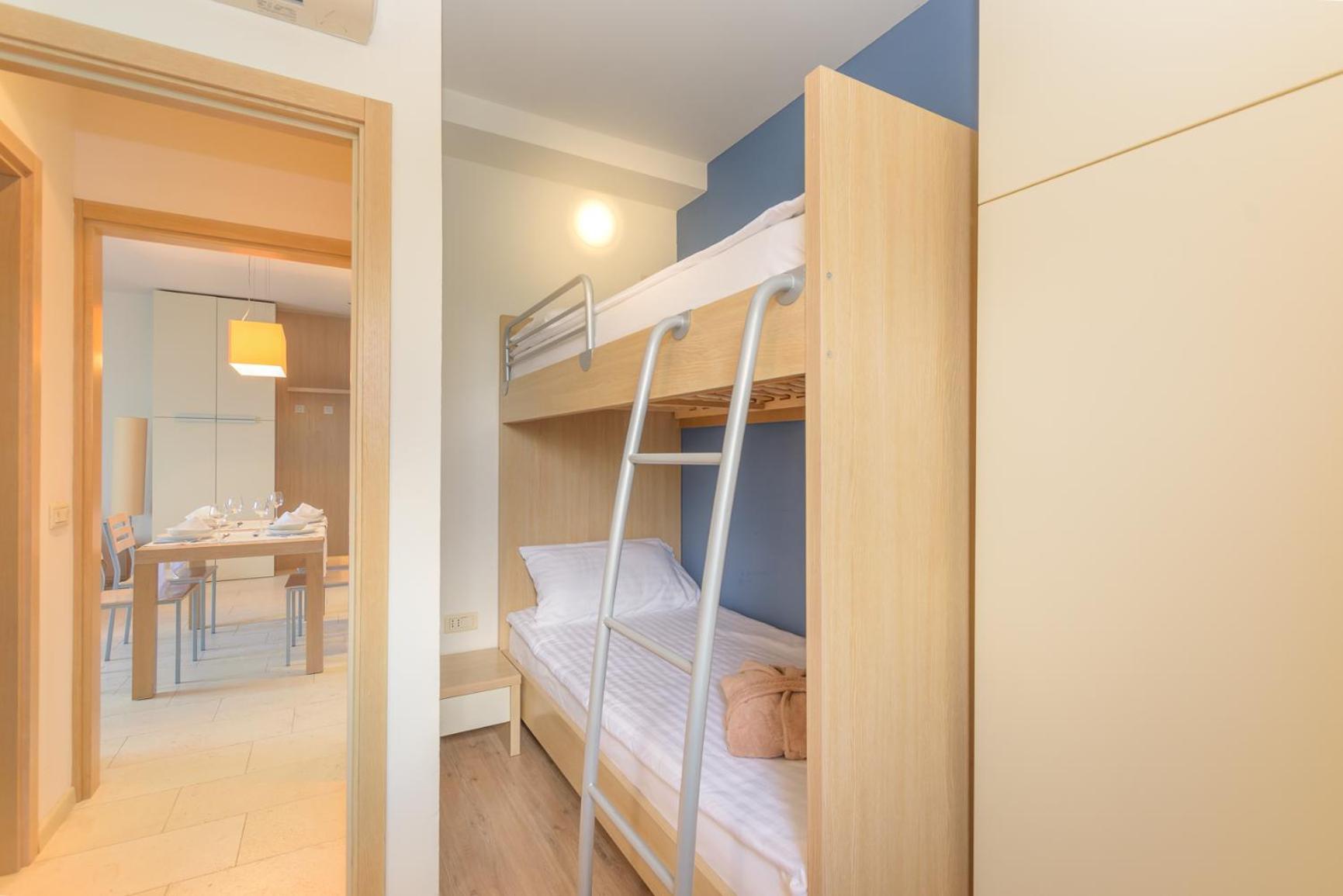 Apartments Grand Novi Vinodolski Resort Luaran gambar
