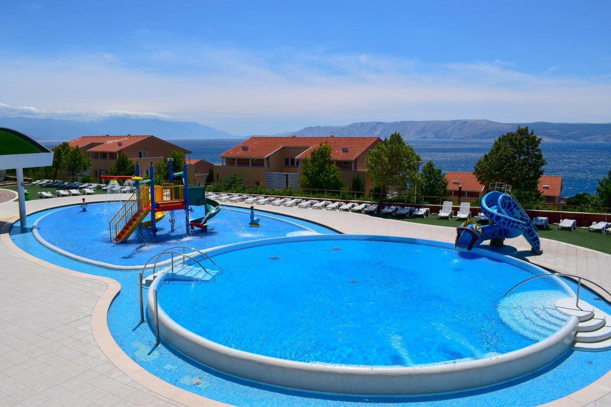 Apartments Grand Novi Vinodolski Resort Luaran gambar
