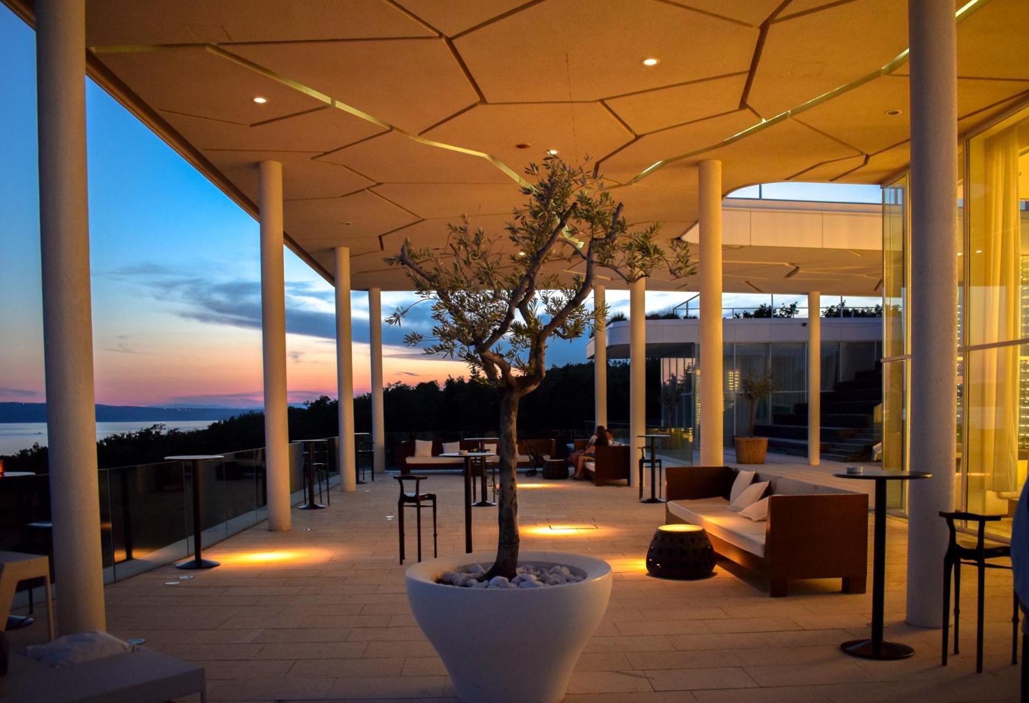 Apartments Grand Novi Vinodolski Resort Luaran gambar